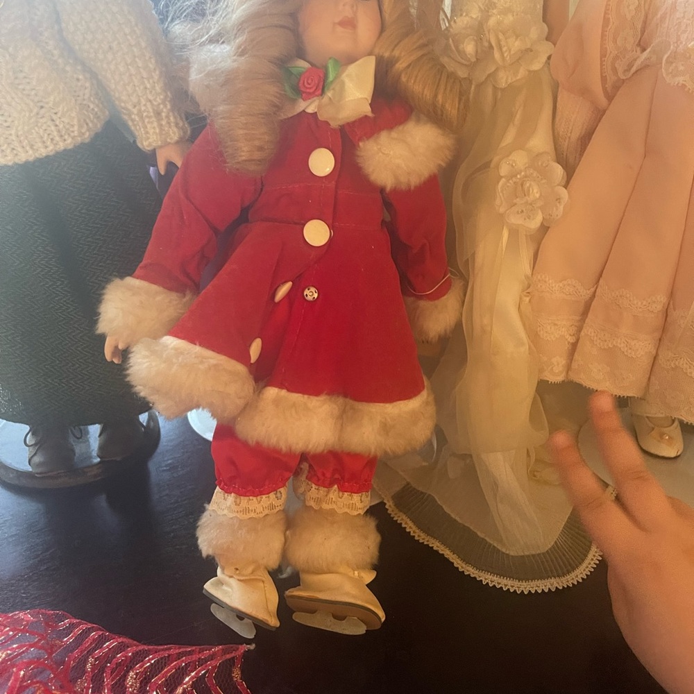 Porcelain dolls different styles - Picture 6 of 6